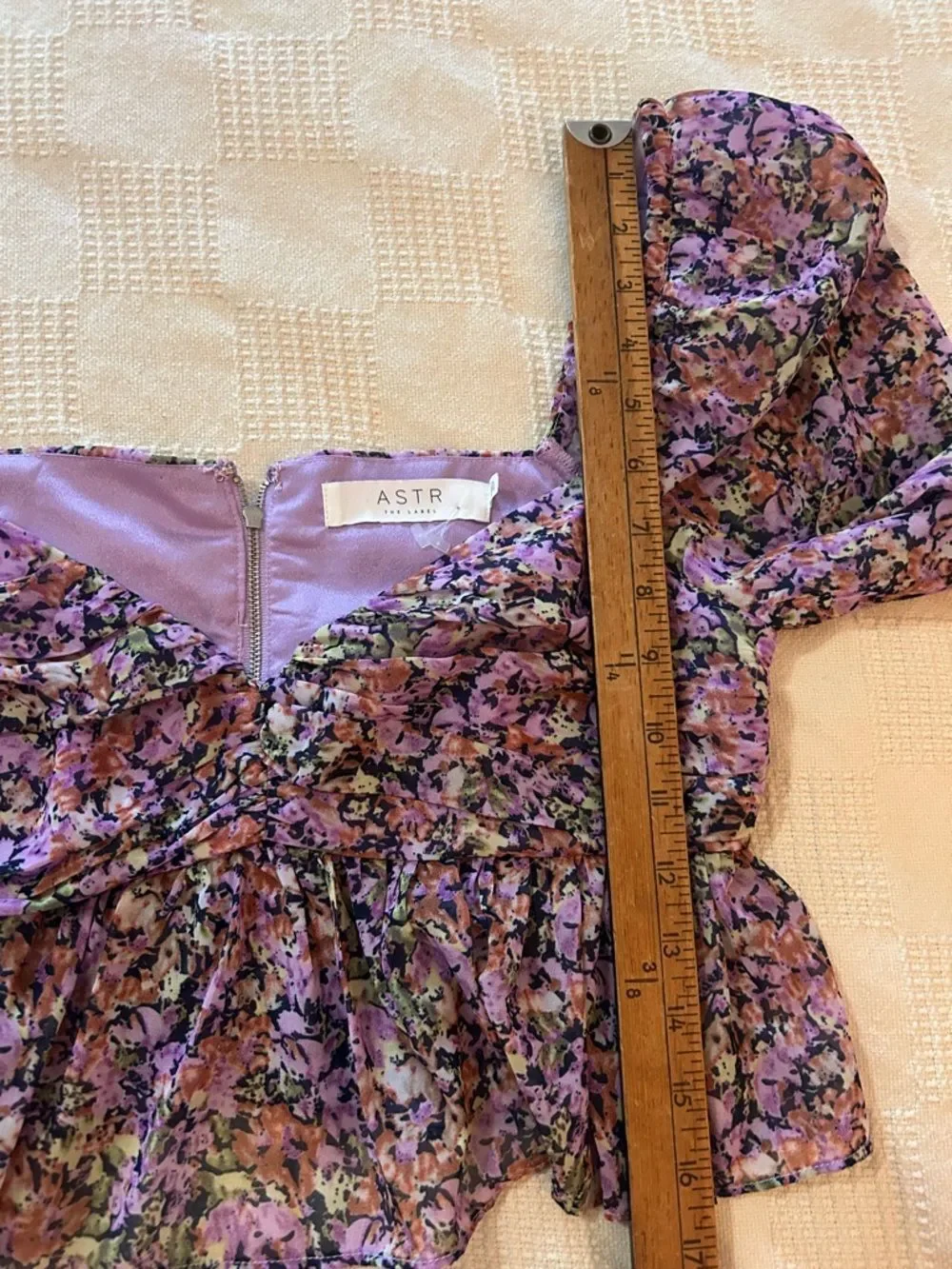 Astr Lavender Floral Puff-Sleeve Cropped Blouse size small